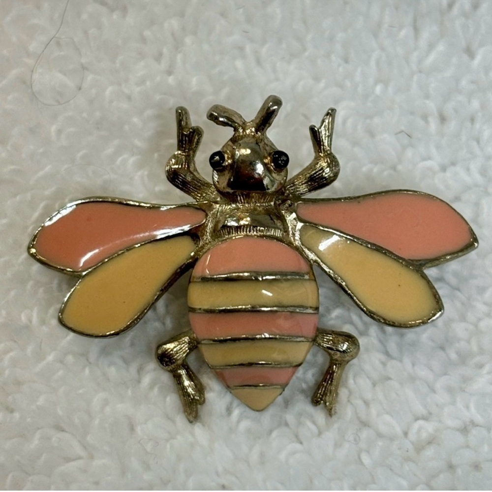 Vintage Signed CRAFT Pink & Cream Enamel Bee
Brooch